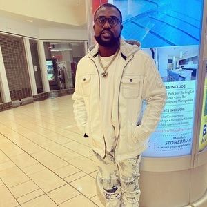 Meet your Posher, Brandon